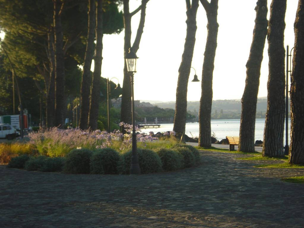 Relax In Piazzetta Casa E Appartamento Per Vacanze Тревиняно Романо Екстериор снимка
