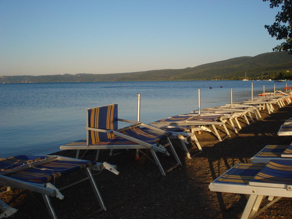 Relax In Piazzetta Casa E Appartamento Per Vacanze Тревиняно Романо Екстериор снимка